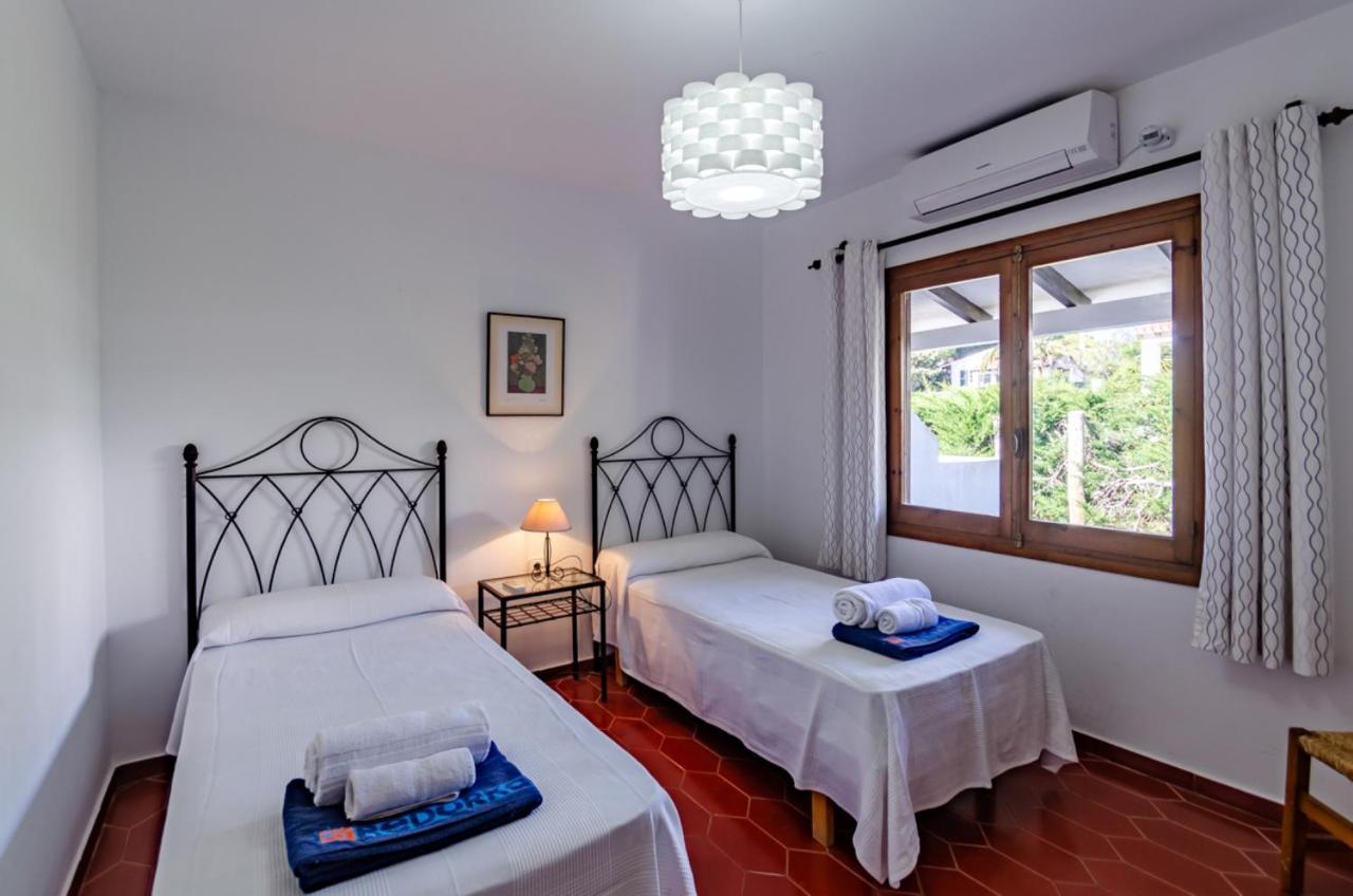 Villa Las Palmeras Бинибека Екстериор снимка